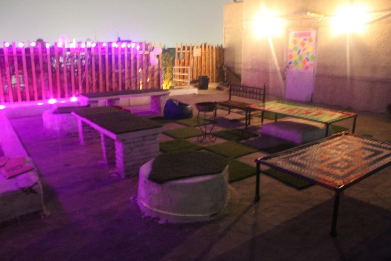 Bunkmates Hostel New Delhi Exterior photo