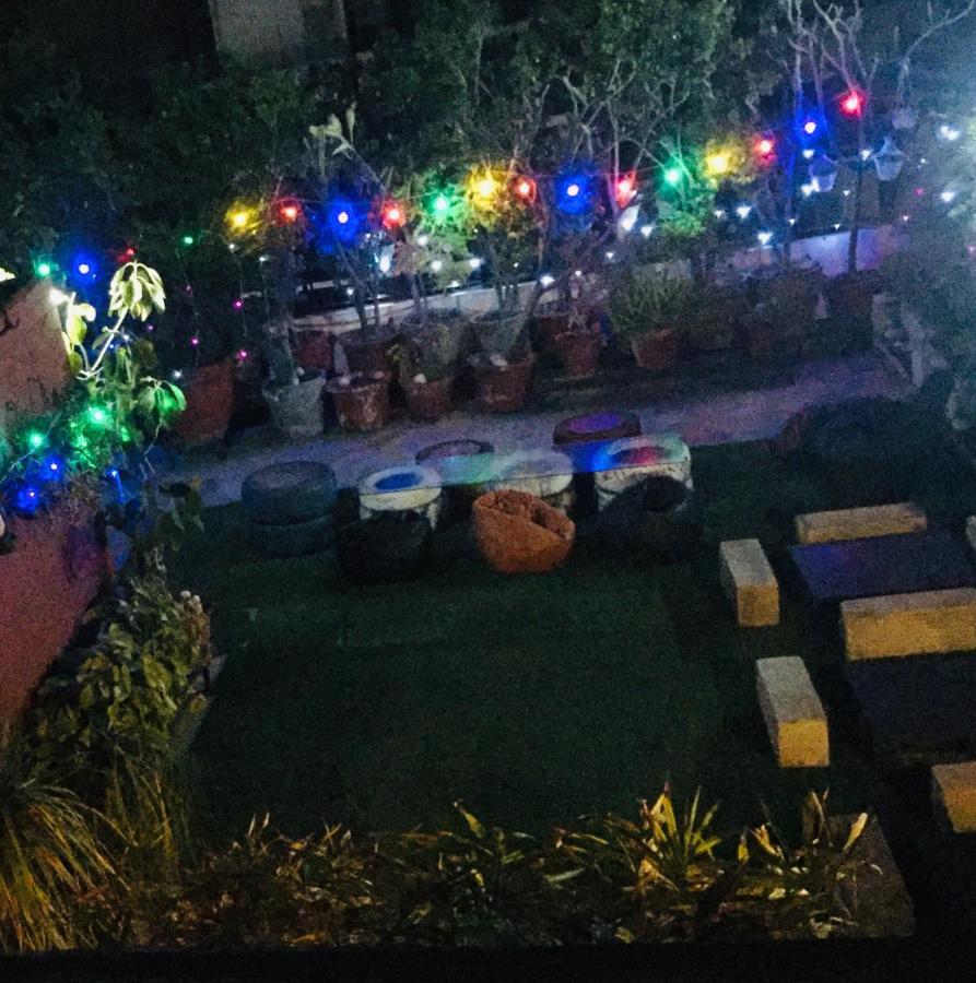 Bunkmates Hostel New Delhi Exterior photo